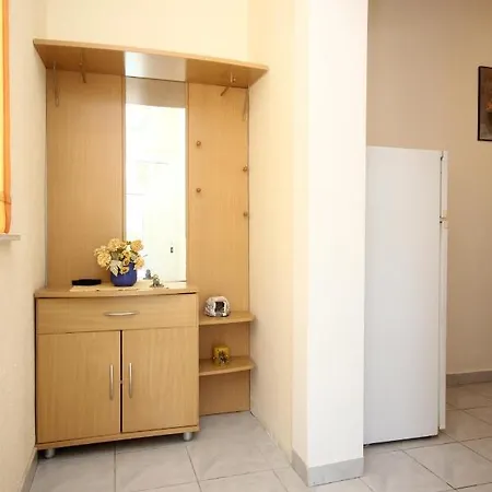 Apartment Apartments With A Parking Space Orebic, Peljesac - 10196 *